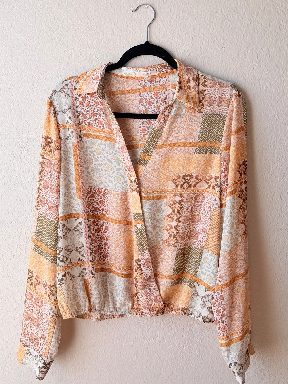 Pleione Light Peach Patchwork Long-Sleeve Women's Blouse size L
